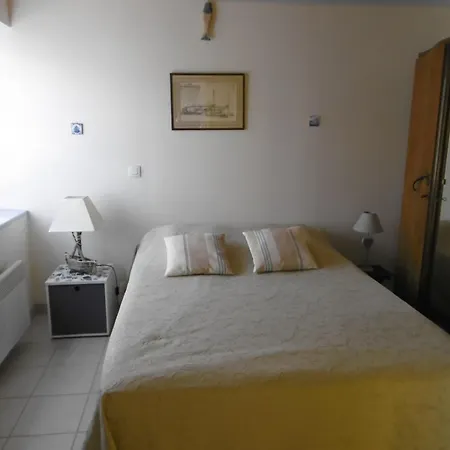 Maison Pres Noirmoutier Pour 6 Avec Jardin - Fr-1-823-141 *